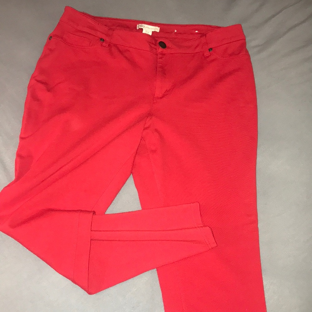 16w Cato red pants
